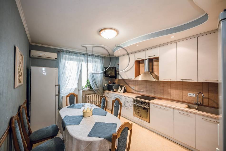 Автозаводская улица, 99/4
