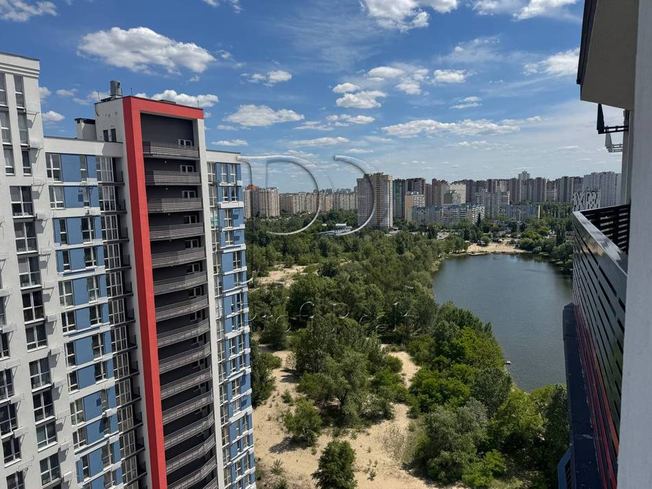 Канальна вулиця, 8г