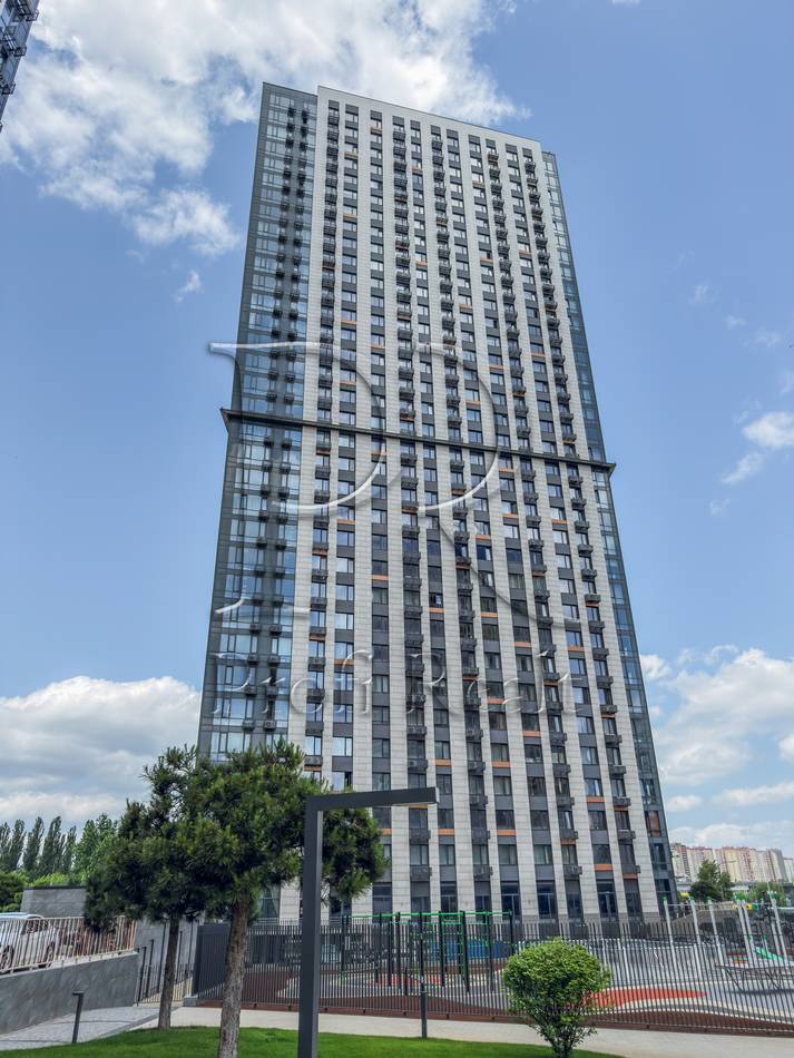 Заболотного академика улица, 1Б