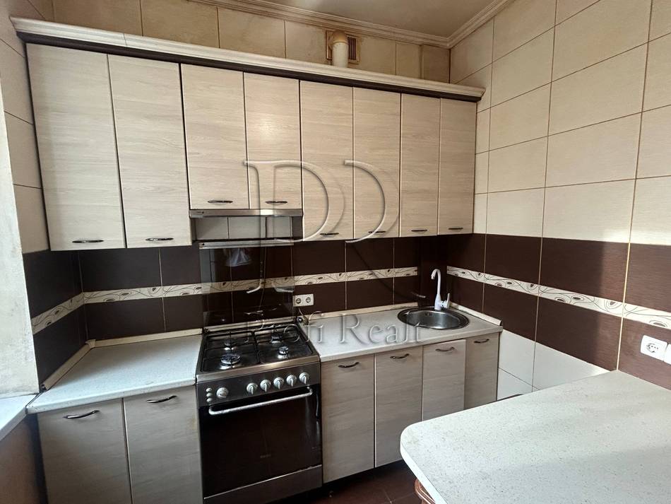Любомира Гузара проспект, 38А