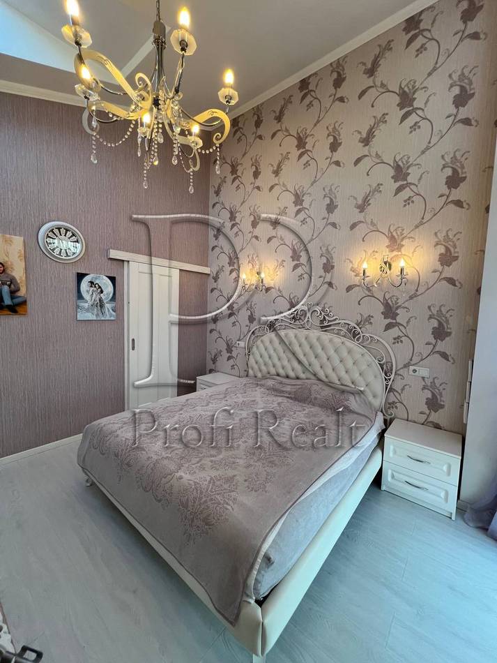 Регенераторна вулиця, 4