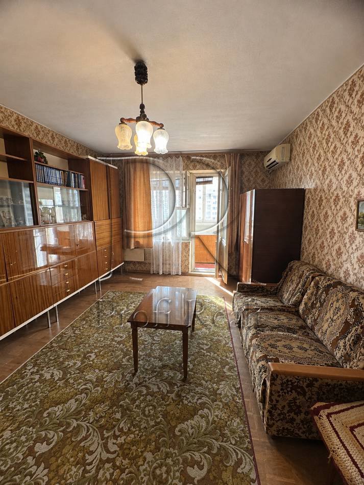 Бальзака Оноре де улица, 8В