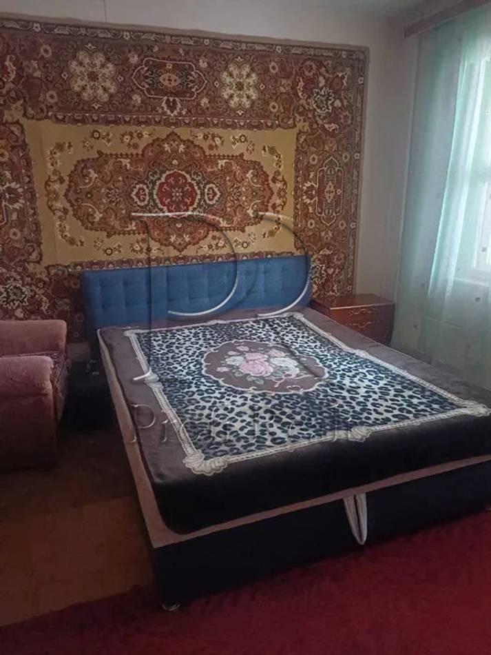 Героїв Дніпра вулиця, 42