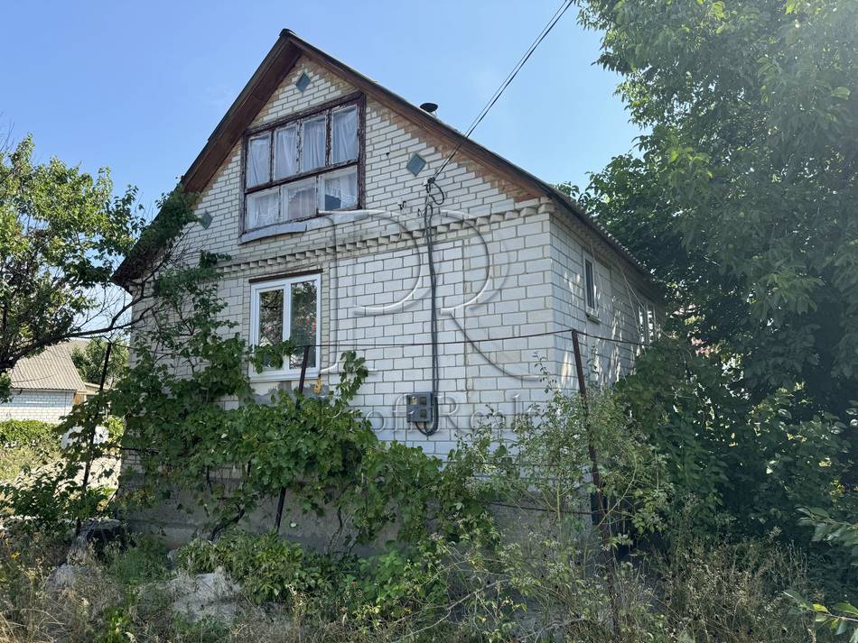 Центральна вулиця, 4