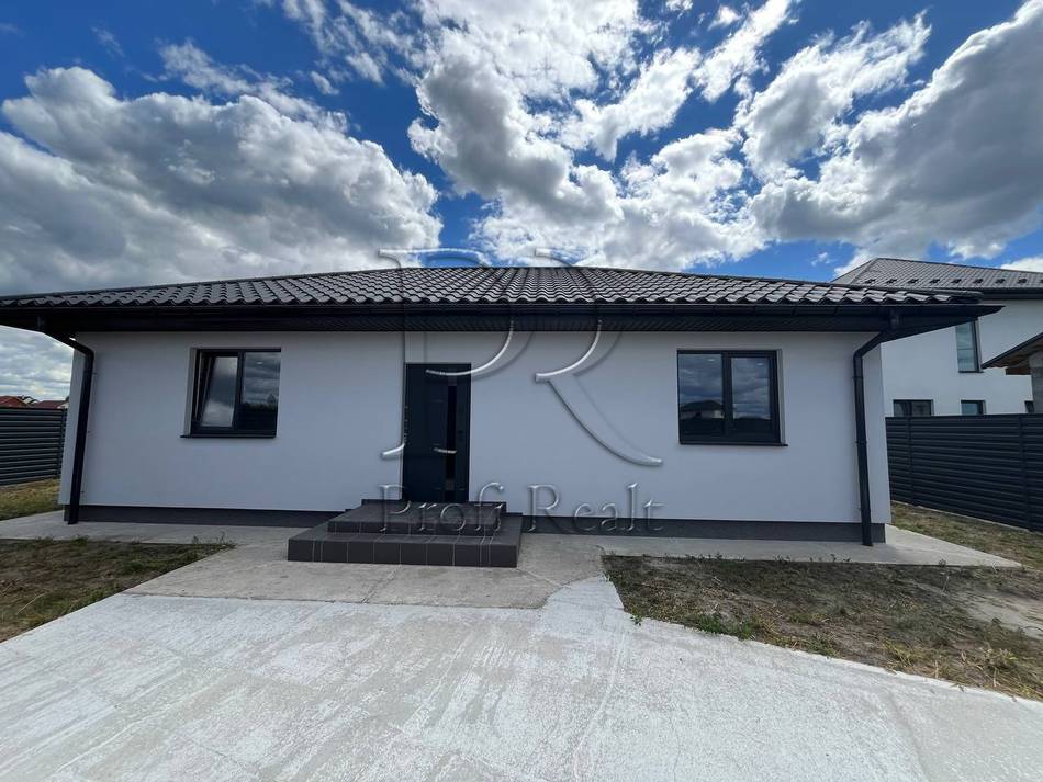 Деснянская улица, 5